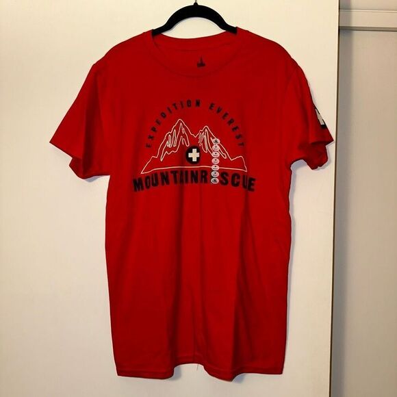 Disney Parks Unisex Expedition Everest Rescue Red Shirt Size Medium NWT - Picture 1 of 11